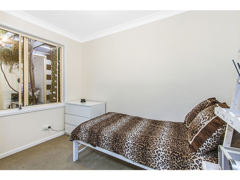 2/2 Pankhurst Place, Kariong NSW 2250