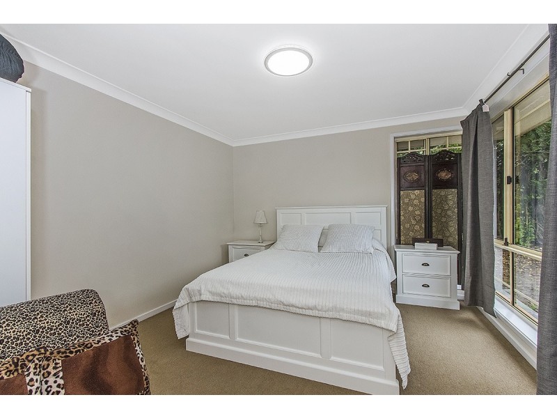 2/2 Pankhurst Place, Kariong NSW 2250