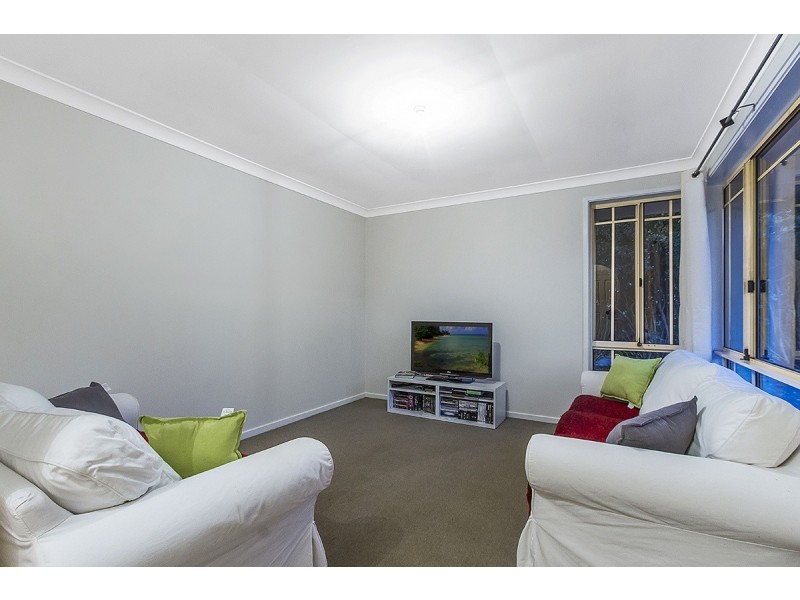 2/2 Pankhurst Place, Kariong NSW 2250