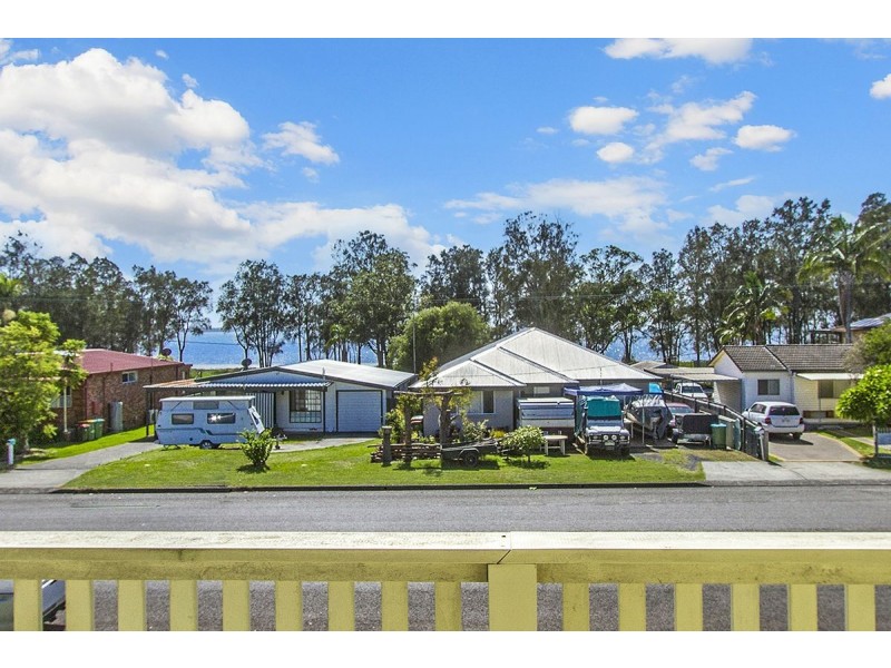 106 Lakedge Avenue, Berkeley Vale NSW 2261