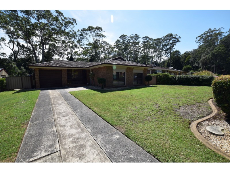57 Perratt Close, Lisarow NSW 2250