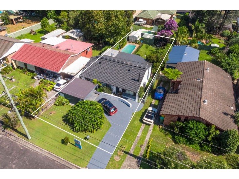 28 Beaumont Avenue, Wyoming NSW 2250