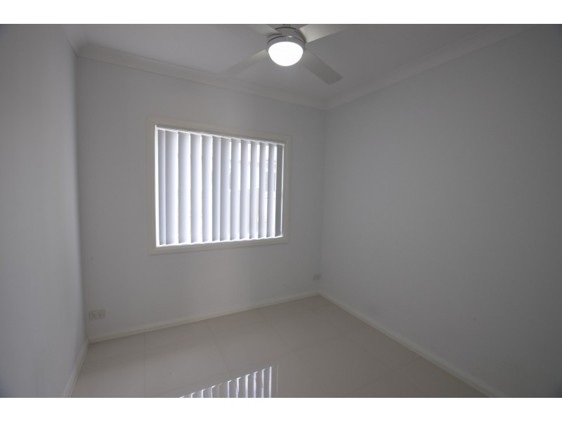 18 Ronald Avenue, Wyoming NSW 2250