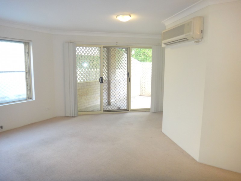 18/35 Central Coast Highway, West Gosford NSW 2250