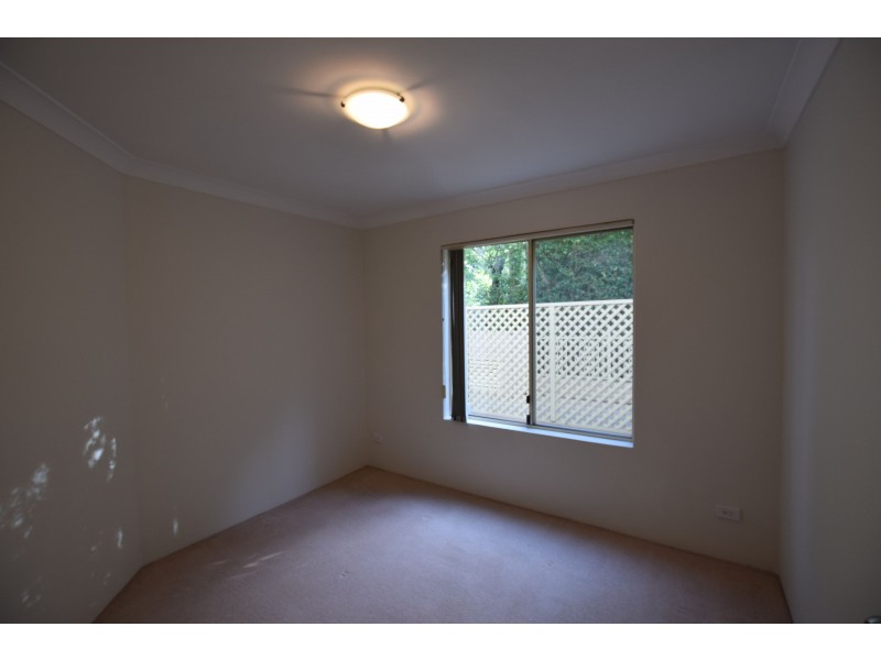 18/35 Central Coast Highway, West Gosford NSW 2250