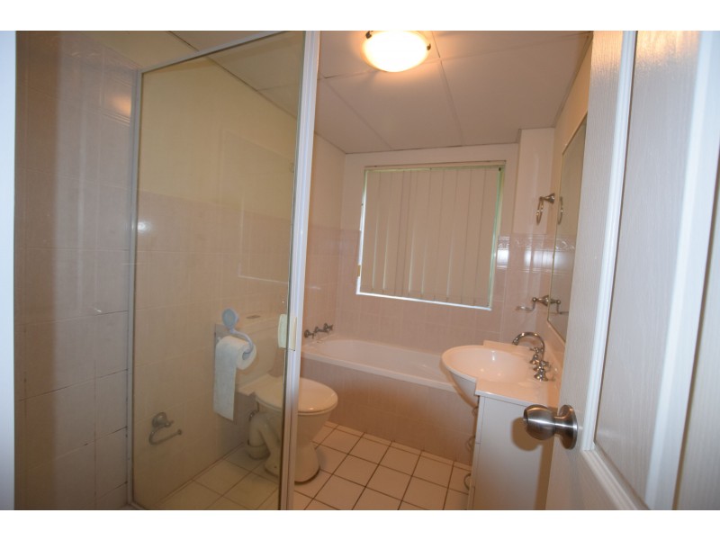 18/35 Central Coast Highway, West Gosford NSW 2250
