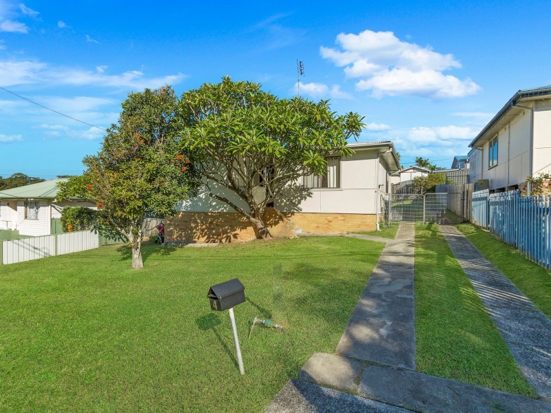 4 Cary Crescent, Springfield NSW 2250
