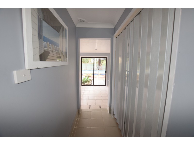 3 Woorin Close, Narara NSW 2250