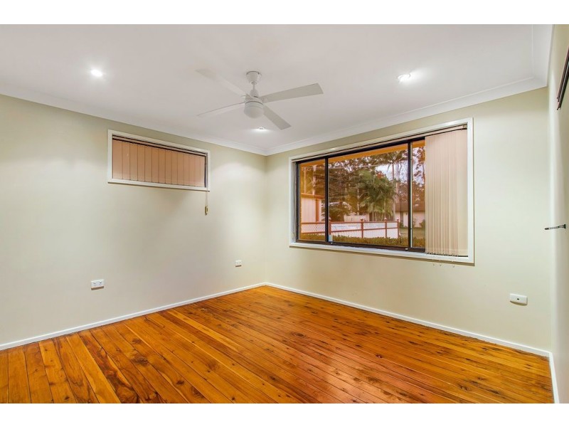 41 Halcyon Street, Wyoming NSW 2250