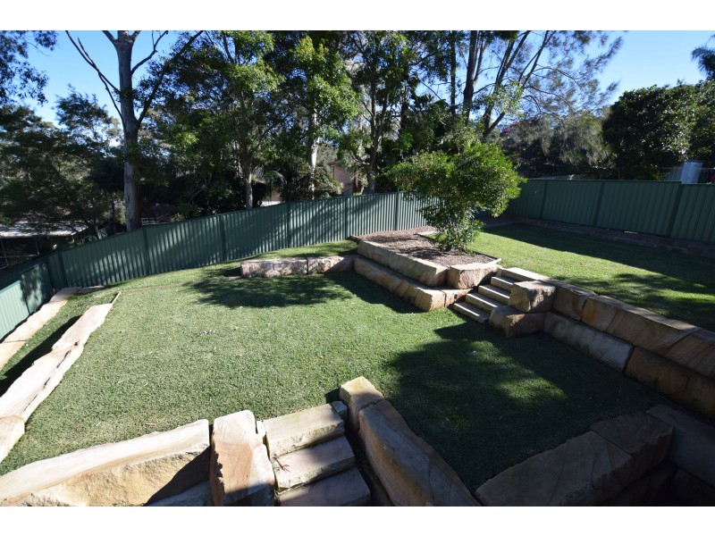 10 Larbonya Avenue, Wyoming NSW 2250