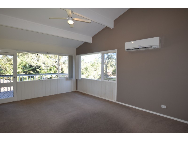 10 Larbonya Avenue, Wyoming NSW 2250