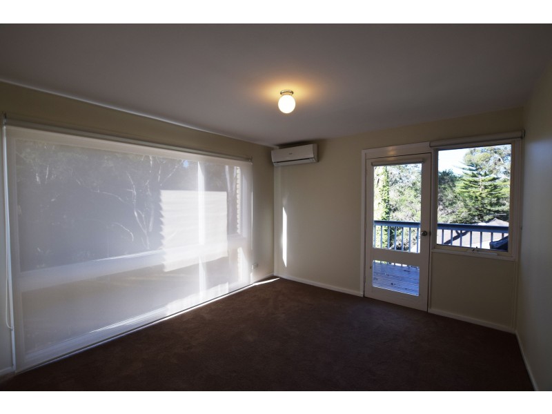 10 Larbonya Avenue, Wyoming NSW 2250