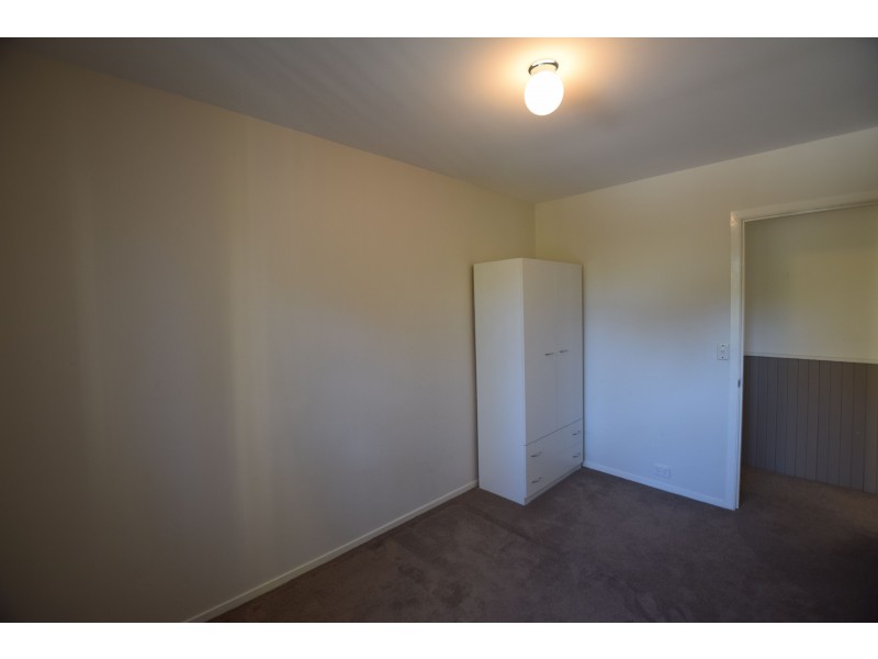 10 Larbonya Avenue, Wyoming NSW 2250