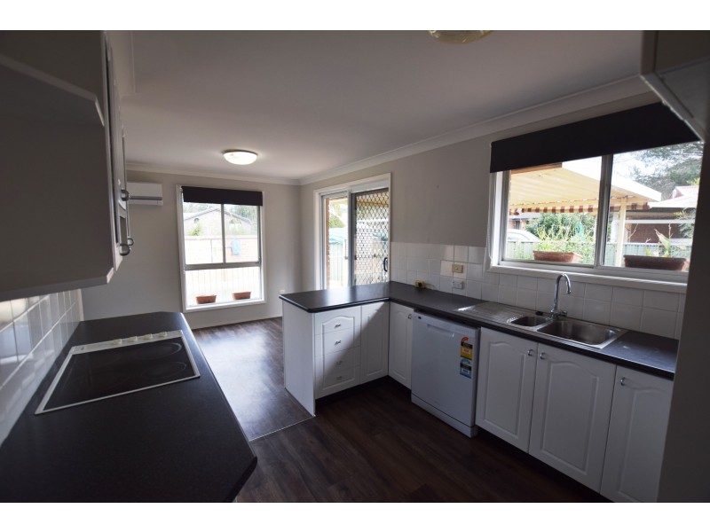 27 Koninderie  Parade, Narara NSW 2250