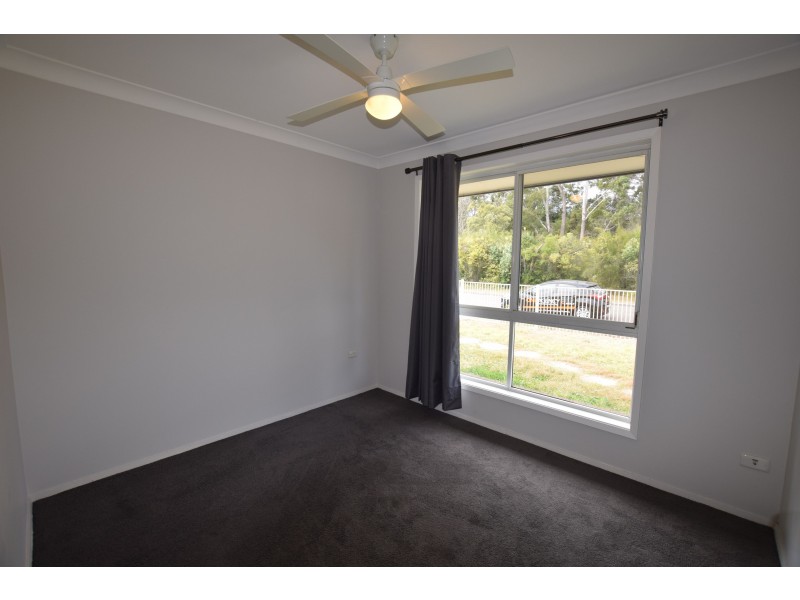 27 Koninderie  Parade, Narara NSW 2250