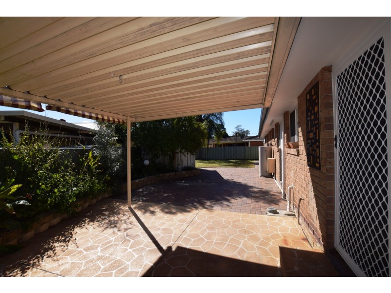 27 Koninderie  Parade, Narara NSW 2250