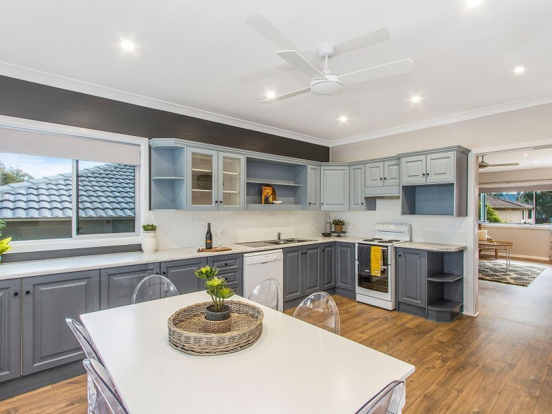 96 Berrys Head Road, Wyoming NSW 2250