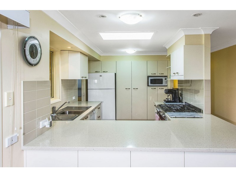 10 Knight Close, Ourimbah NSW 2258