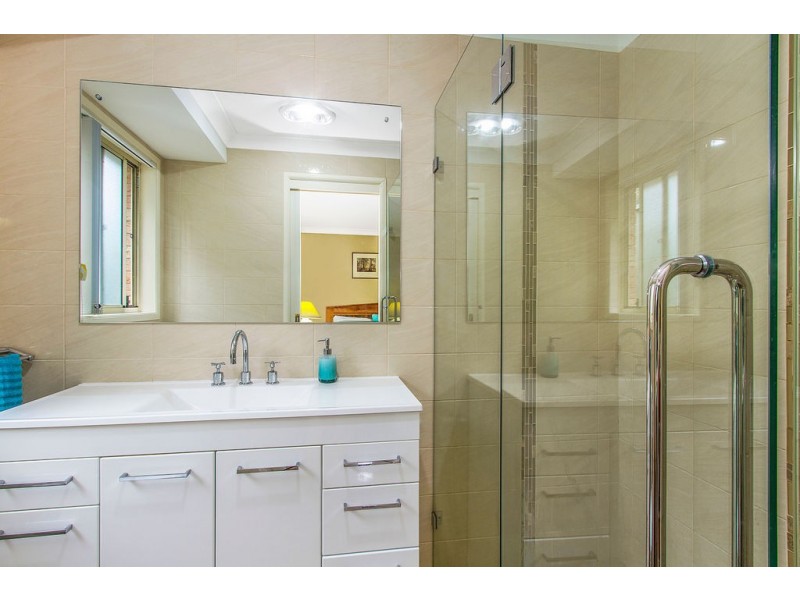 10 Knight Close, Ourimbah NSW 2258