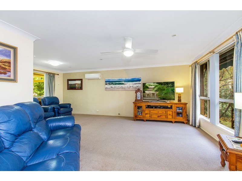 10 Knight Close, Ourimbah NSW 2258