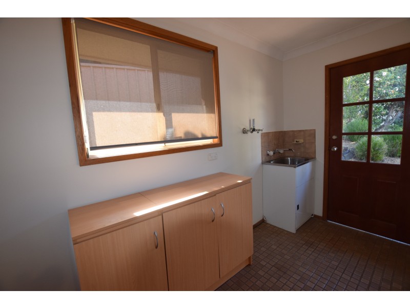 16 James Sea Drive, Green Point NSW 2251