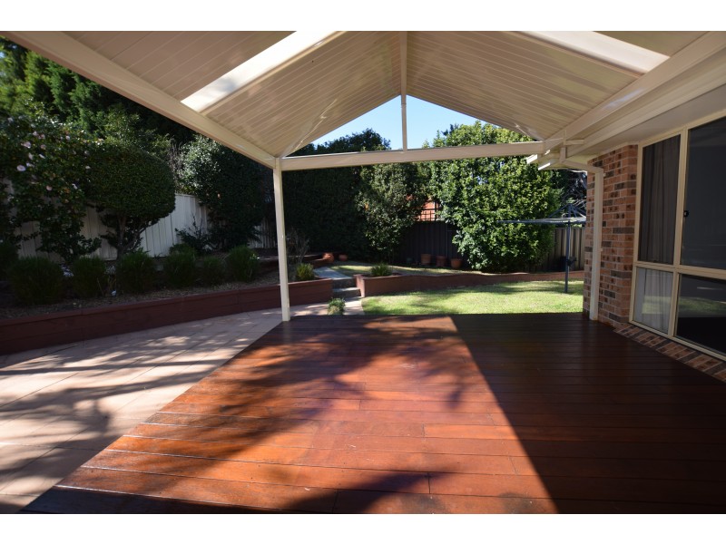 16 James Sea Drive, Green Point NSW 2251