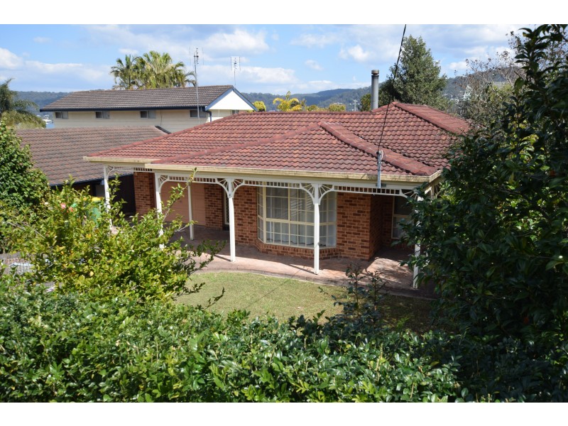 5 Noonan Point Avenue, Point Clare NSW 2250