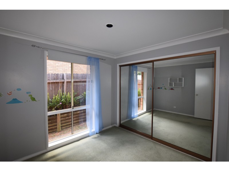 5 Noonan Point Avenue, Point Clare NSW 2250