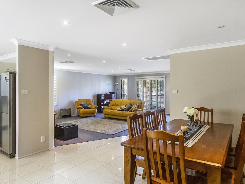 38 The Valley Way, Lisarow NSW 2250
