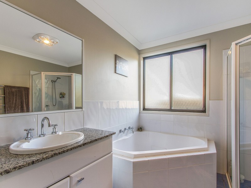 38 The Valley Way, Lisarow NSW 2250