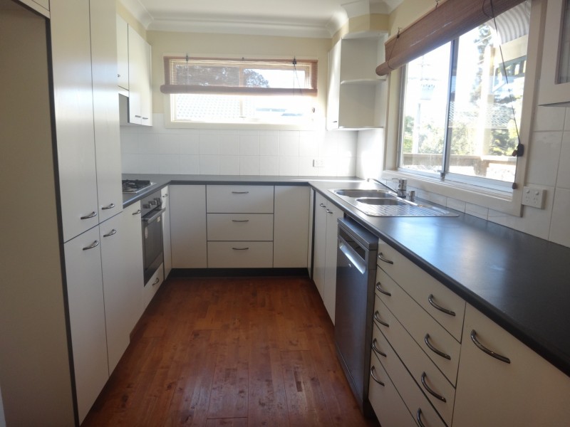 47 Delaware Road, Niagara Park NSW 2250