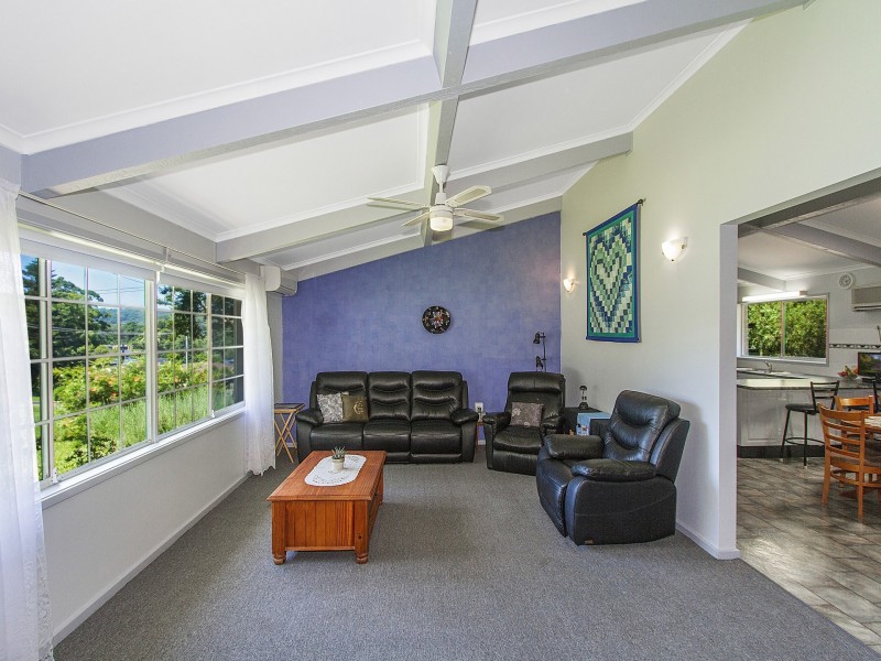 18 Ourimbah Street, Lisarow NSW 2250