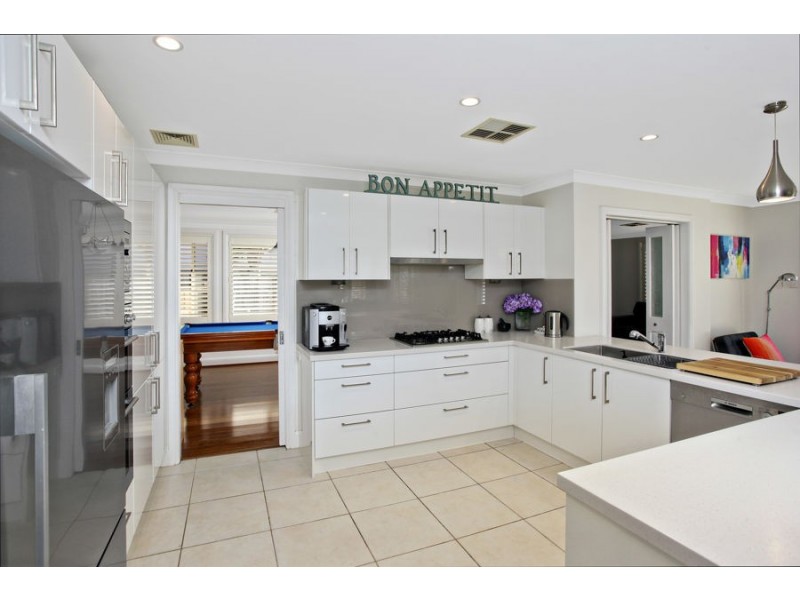 4 Iwan Place, Beaumont Hills NSW 2155