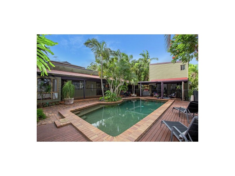 8 Wilpena Court, Springwood QLD 4127