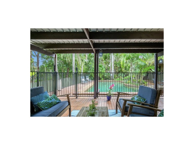 8 Wilpena Court, Springwood QLD 4127