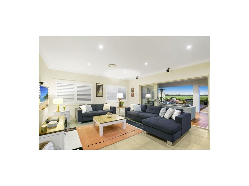35 Windward Place, Jacobs Well QLD 4208