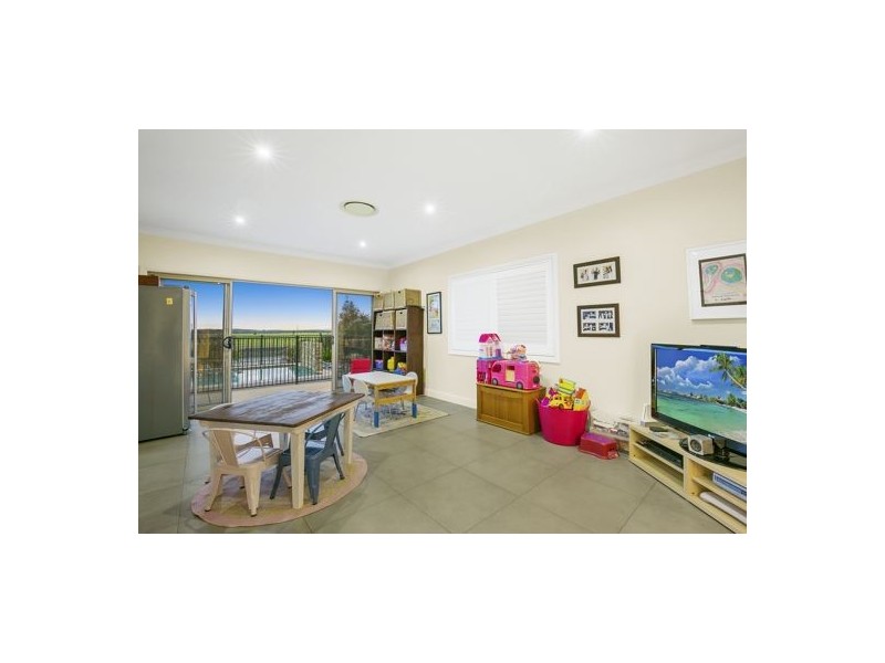 35 Windward Place, Jacobs Well QLD 4208