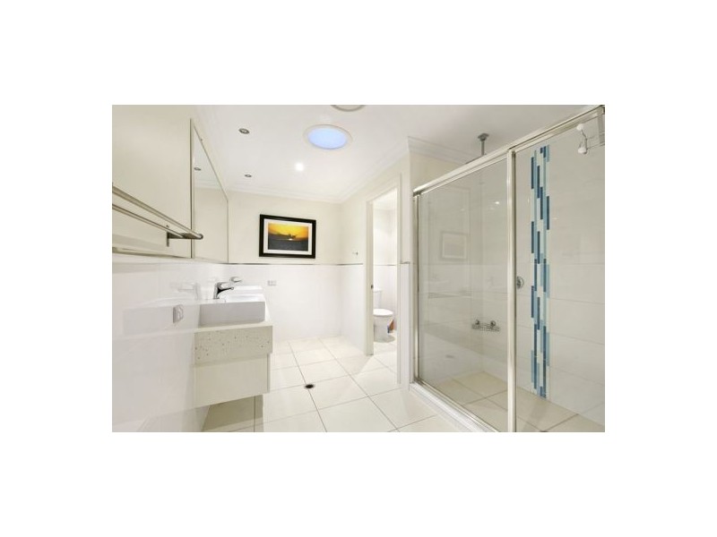 35 Windward Place, Jacobs Well QLD 4208