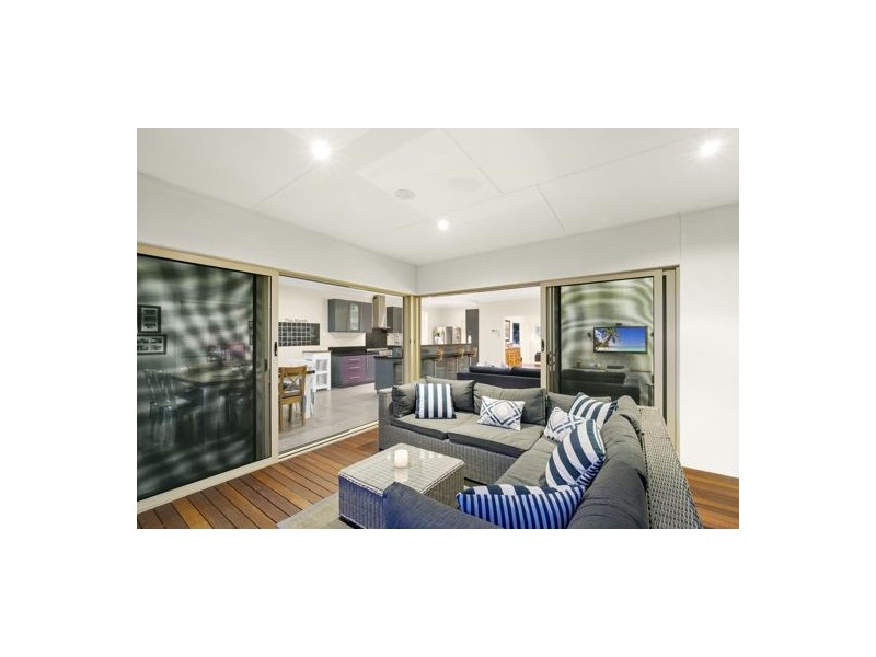 35 Windward Place, Jacobs Well QLD 4208