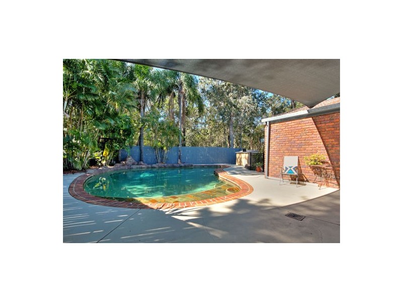 9 Wilpena Court, Springwood QLD 4127