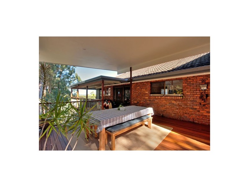 9 Wilpena Court, Springwood QLD 4127