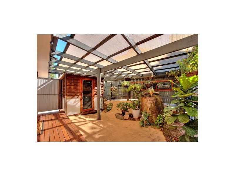 9 Wilpena Court, Springwood QLD 4127
