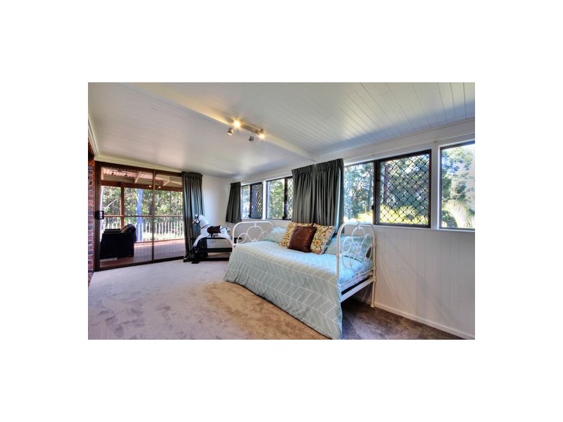 9 Wilpena Court, Springwood QLD 4127