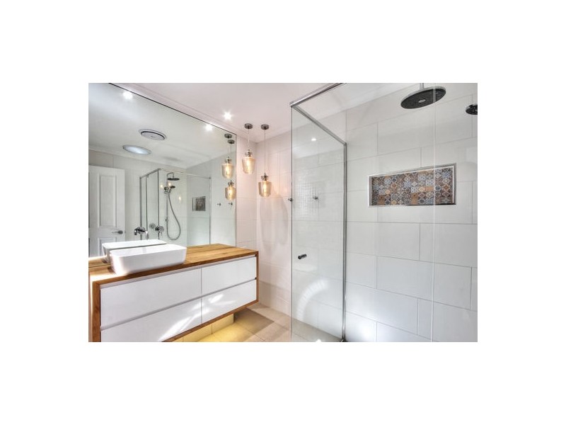 23 Caloola Drive, Springwood QLD 4127