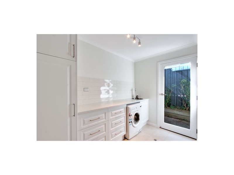 23 Caloola Drive, Springwood QLD 4127