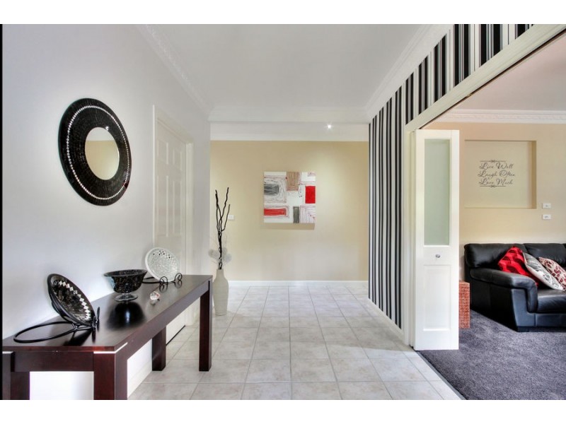 7 Tunbridge Drive, Nerang QLD 4211