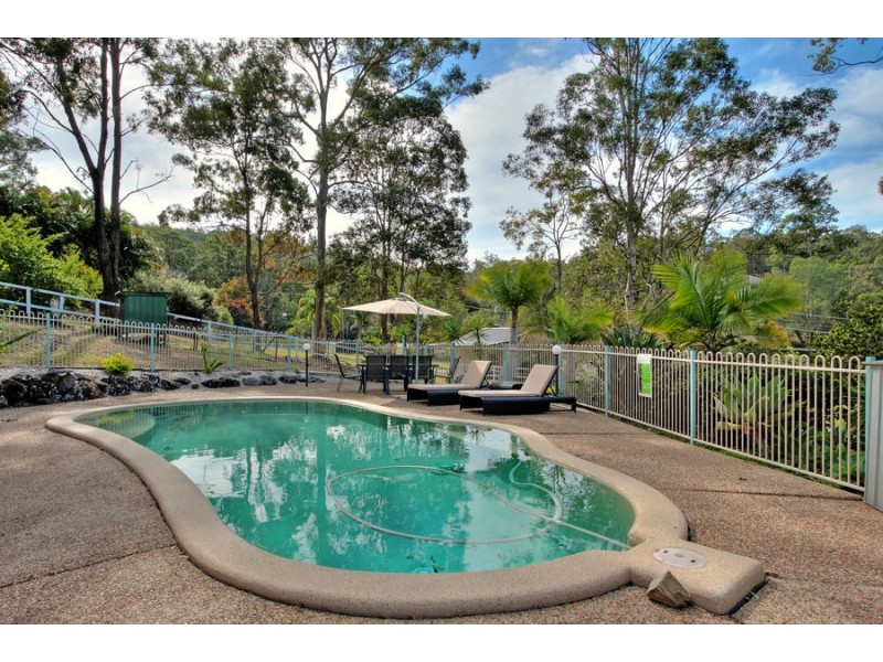 7 Tunbridge Drive, Nerang QLD 4211