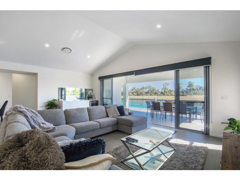 29 Sunset Place, Jacobs Well QLD 4208