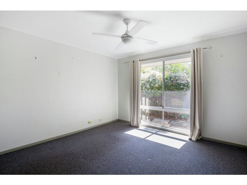 13 Hochtief Court, Edens Landing QLD 4207