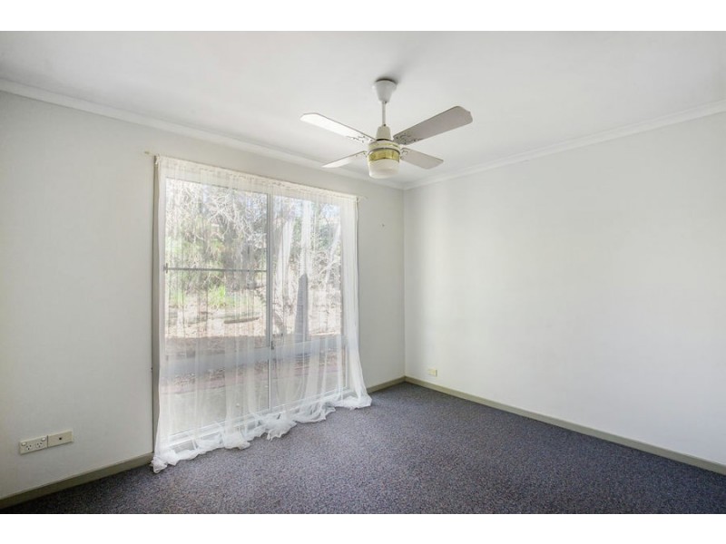 13 Hochtief Court, Edens Landing QLD 4207